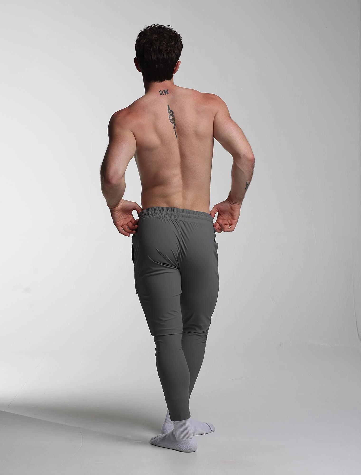 V2 Active Panelled Joggers - Slate Grey - Image 4